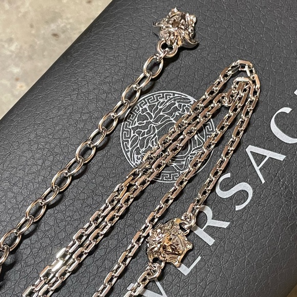 Versace Silver Ford Necklace - Picture 4 of 11